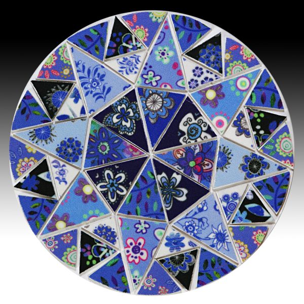 Suzi Pye small-blue-white-circle-mosaic